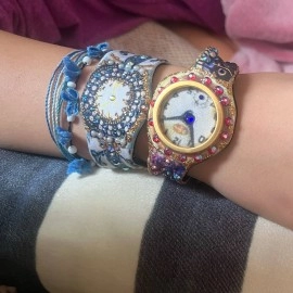 Saat Görünümlü Bileklik