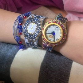   Saat Görünümlü Bileklik