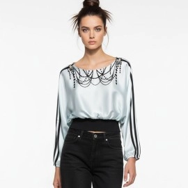   Geniş Yaka Uzun Kollu Saten Bluz 